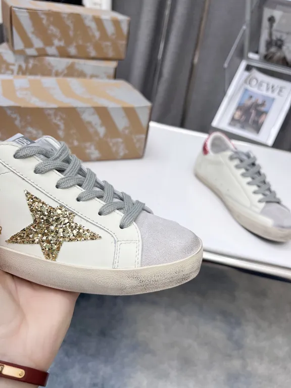 Golden Goose Shoe 